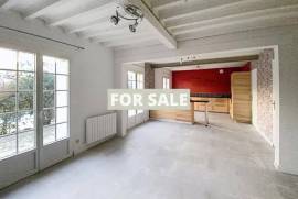 Detached Country House With Garden