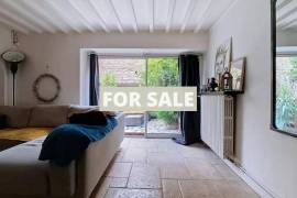 Superb House Not far from the Coast