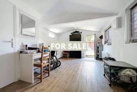 Property in Coastal Location, Nice Family Home