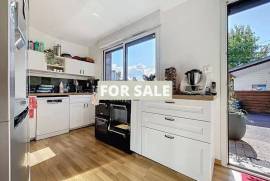 Property in Coastal Location, Nice Family Home