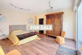 Lovely Family Home in Coastal Town