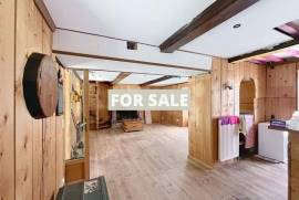 Detached Country House with Swimming Pool