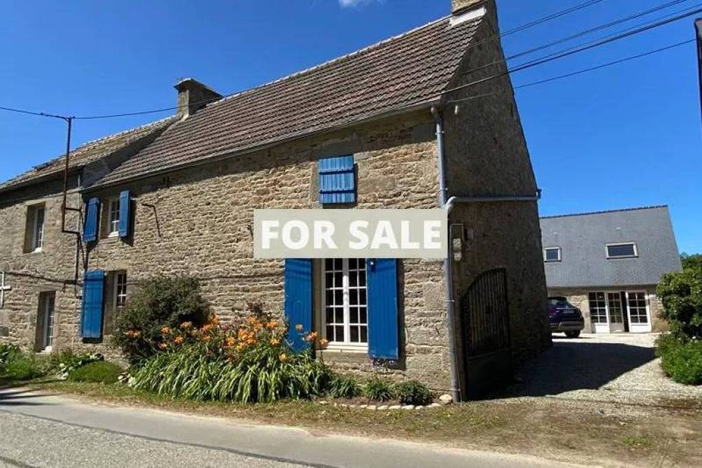 Beautiful House with Guest Cottage and Garden