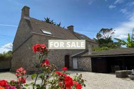 Beautiful House with Guest Cottage and Garden
