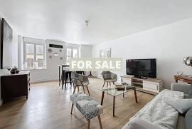 Building in Heart of Rural Village with Potential