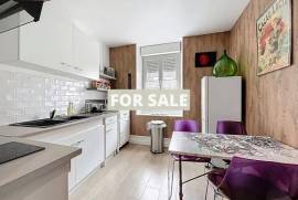Building in Heart of Rural Village with Potential