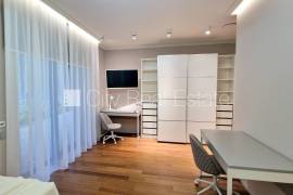 Detached house for rent in Jurmala, 160.00m2