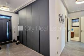 Detached house for rent in Jurmala, 160.00m2