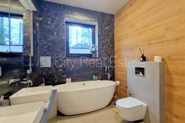 Detached house for rent in Jurmala, 160.00m2