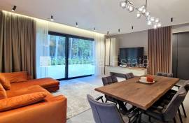 Detached house for rent in Jurmala, 160.00m2