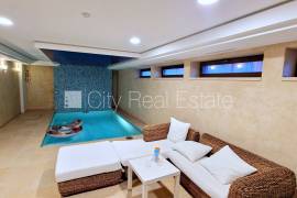 Detached house for rent in Jurmala, 440.20m2