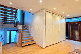 Detached house for rent in Jurmala, 440.20m2