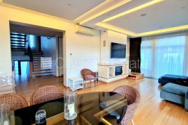 Detached house for rent in Jurmala, 440.20m2