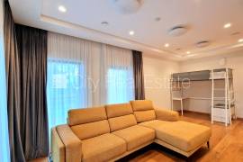 Detached house for rent in Jurmala, 440.20m2