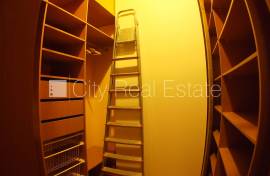 Apartment for rent in Riga, 115.00m2