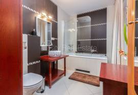 Detached house for sale in Jurmala, 580.00m2