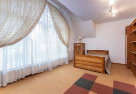Detached house for sale in Jurmala, 580.00m2