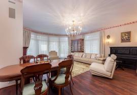 Detached house for sale in Jurmala, 580.00m2