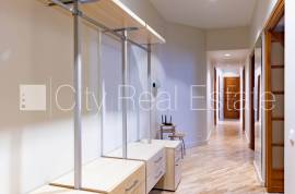 Apartment for rent in Riga, 104.00m2