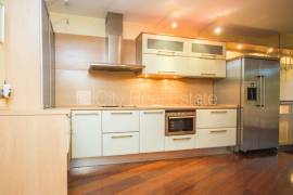 Apartment for rent in Riga, 126.20m2