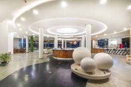 Dunama Flamingo Hotel & Casino: Oceanfront Boutique Hotel & Casino in Playa Flamingo with Private Beach Access and 47 Guestrooms!