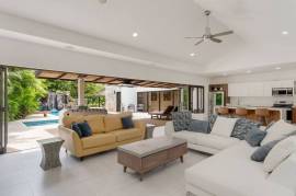 Casa Sunset: Resort-Style Entertainer's Retreat with Pool in Hacienda Pinilla, Costa Rica