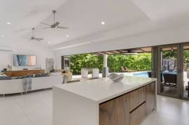 Casa Sunset: Resort-Style Entertainer's Retreat with Pool in Hacienda Pinilla, Costa Rica