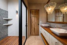 Villa Nalu: Bali-Inspired 5-Bedroom Luxury Home with Pool in Reserva de Golf