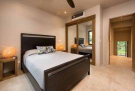 Villa Nalu: Bali-Inspired 5-Bedroom Luxury Home with Pool in Reserva de Golf