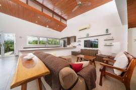 Casa Gracia: Luxury Jungle Retreat with Infinity Pool in Rancho Villareal, Tamarindo