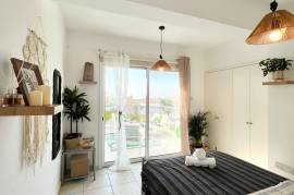 1 Bedroom Top Floor Apartment - Universal Area, Paphos