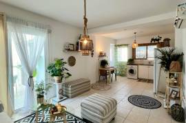 1 Bedroom Top Floor Apartment - Universal Area, Paphos
