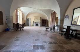 25 room, 1000m2 Castle for sale in Lezignan la cebe - 990 000 € *