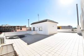 HUGE FAMILY HOME WITH 7 BEDROOMS, POOL, GARAGE AND VIEWS IN LOS MONTESINOS