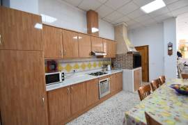 HUGE FAMILY HOME WITH 7 BEDROOMS, POOL, GARAGE AND VIEWS IN LOS MONTESINOS