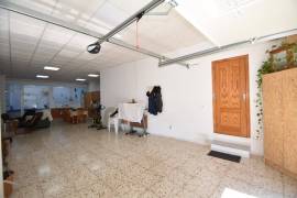 HUGE FAMILY HOME WITH 7 BEDROOMS, POOL, GARAGE AND VIEWS IN LOS MONTESINOS