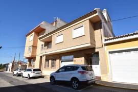 HUGE FAMILY HOME WITH 7 BEDROOMS, POOL, GARAGE AND VIEWS IN LOS MONTESINOS