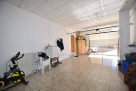 HUGE FAMILY HOME WITH 7 BEDROOMS, POOL, GARAGE AND VIEWS IN LOS MONTESINOS