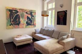 152 | Spacious 3-Room Apartment in Prenzlauer Berg