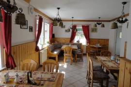 Guesthouse & Restaurant in a secluded location