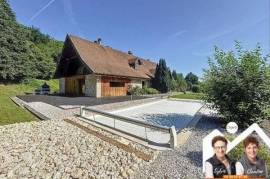 Auberge restaurant en pierre avec cuisine professionnelle, piscine, bar et logement indépendant