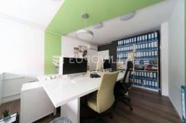 Osijek, city center, business premises 125 m2, FOR RENT
