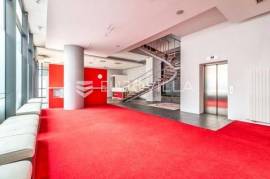 Zagreb, Radnička cesta, three-storey office space 460 m2 within the business zone