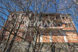 Building 600 sq.m for sale