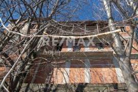 Building 600 sq.m for sale