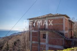 Building 600 sq.m for sale