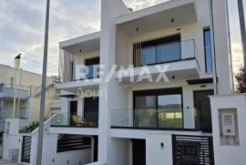 Maisonette 143 sq.m for sale