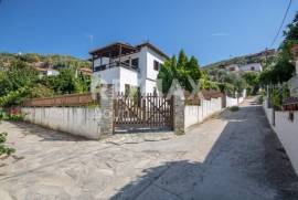 Building 199 sq.m for sale