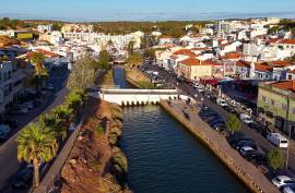 Ruin with Approved Project for the construction of 3 apartments in Ferragudo - Lagoa
