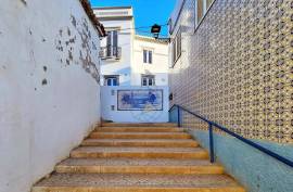 Ruin with Approved Project for the construction of 3 apartments in Ferragudo - Lagoa